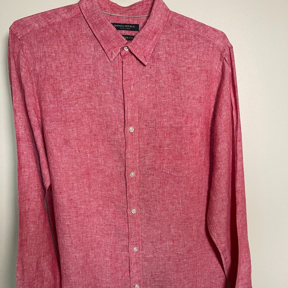 Banana Republic Men's Camden Fit Long Sleeve Button Up | Color: Red | Size: M